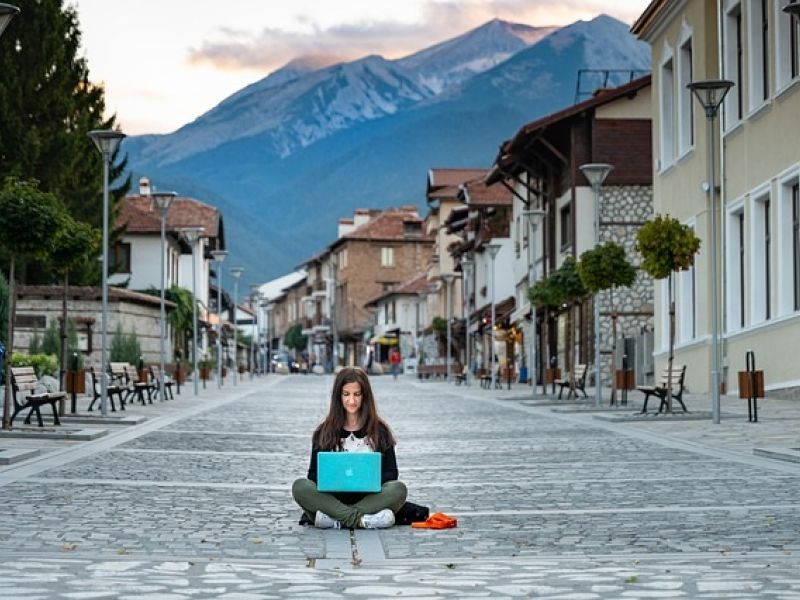 How To Become A Digital Nomad