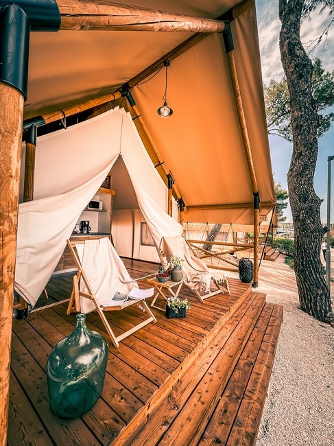 Comment démarrer une entreprise de glamping en France