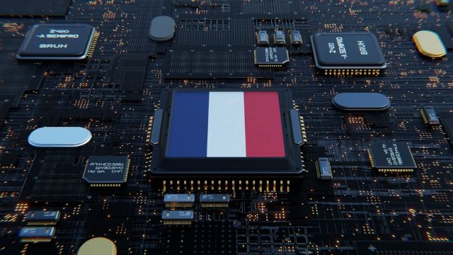 Processeur, CPU ou puce informatique aux couleurs du drapeau de la France