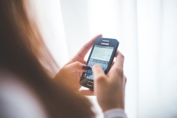 France: droit à la déconnection, une aide ou un frein pour les affaires?
