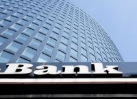 France Fights Back In The War For British Banks