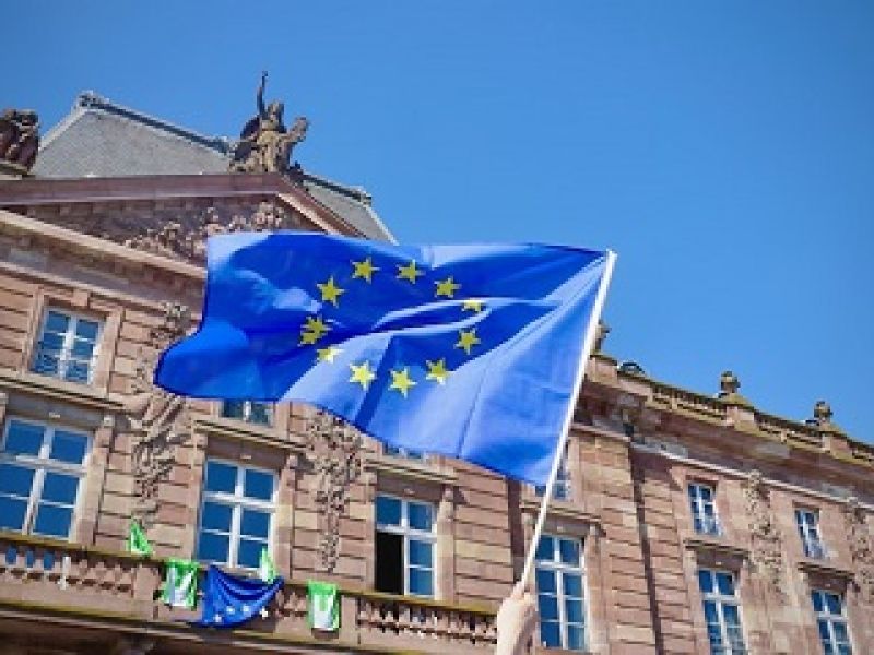 5 tips for doing business in Europe as an American